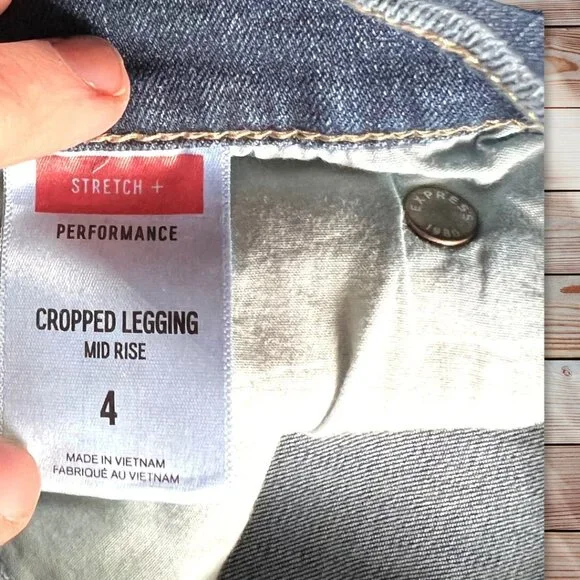 Express Cropped Legging Size 4 - Picture 4 of 7